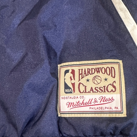 NWOT Dallas Mavericks Cropped Windbreaker Jacket by Mitchell & Ness Size M - Picture 5 of 7